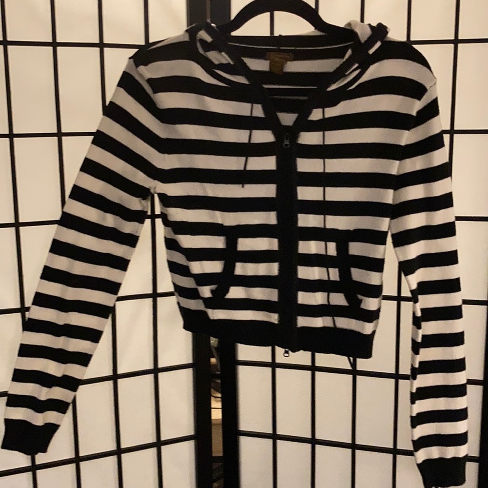 Hooded crop sweater